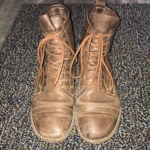Davinci Footwear boot. Mens size 9.